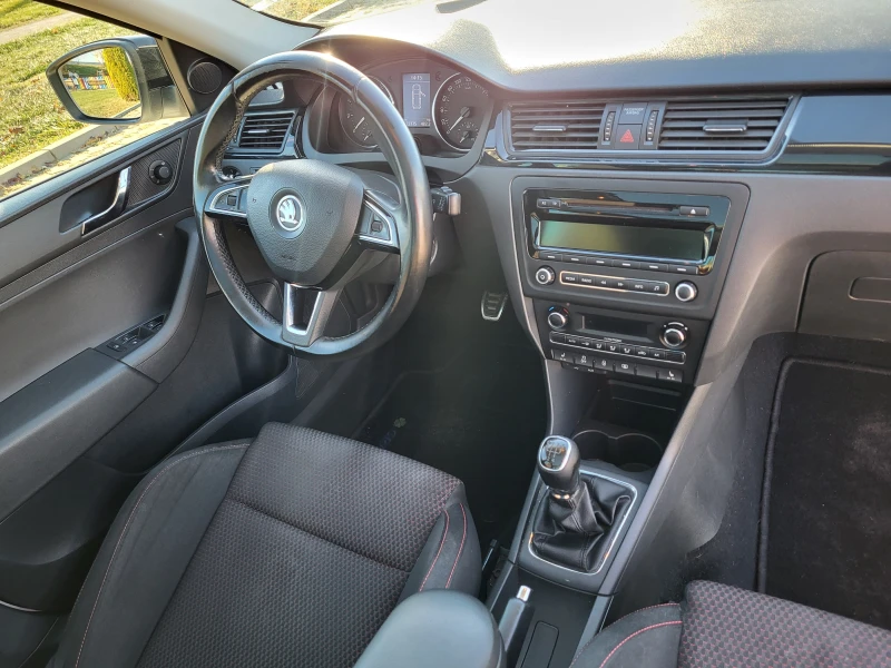 Skoda Rapid 1.2tsi MONTE CARLO, снимка 11 - Автомобили и джипове - 47878066