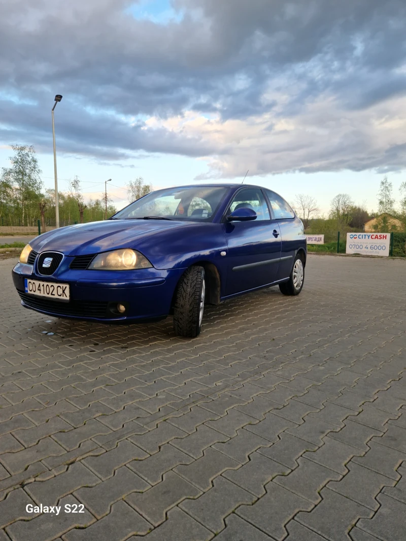 Seat Ibiza, снимка 1 - Автомобили и джипове - 48044414