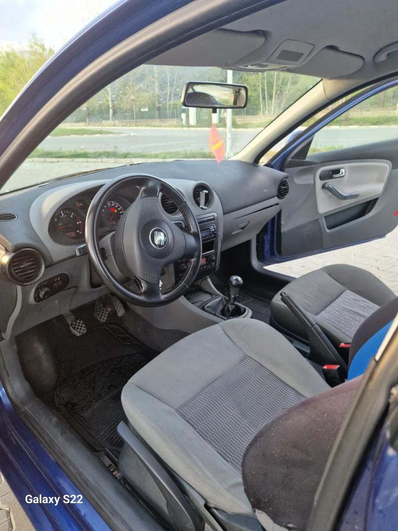 Seat Ibiza, снимка 8 - Автомобили и джипове - 48044414