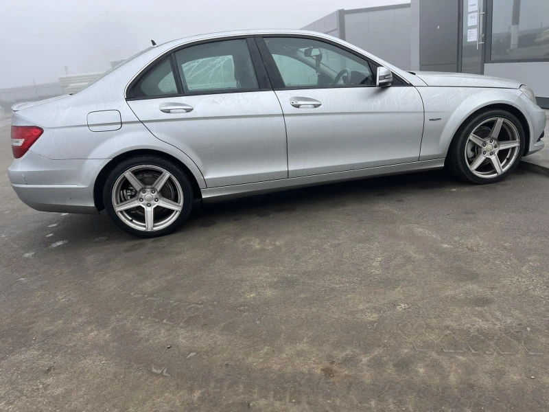 Mercedes-Benz C 200, снимка 7 - Автомобили и джипове - 48718562