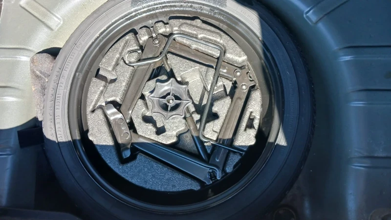 Opel Astra 1.7 CDTI, снимка 15 - Автомобили и джипове - 50911868