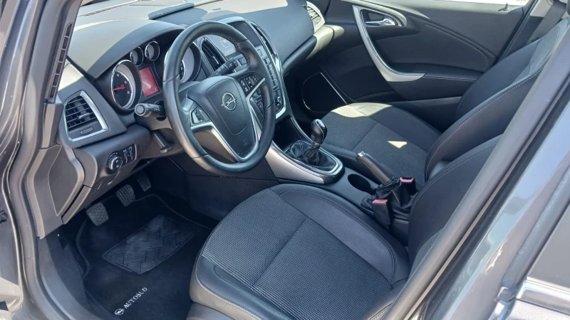 Opel Astra 1.7 CDTI, снимка 7 - Автомобили и джипове - 50911868