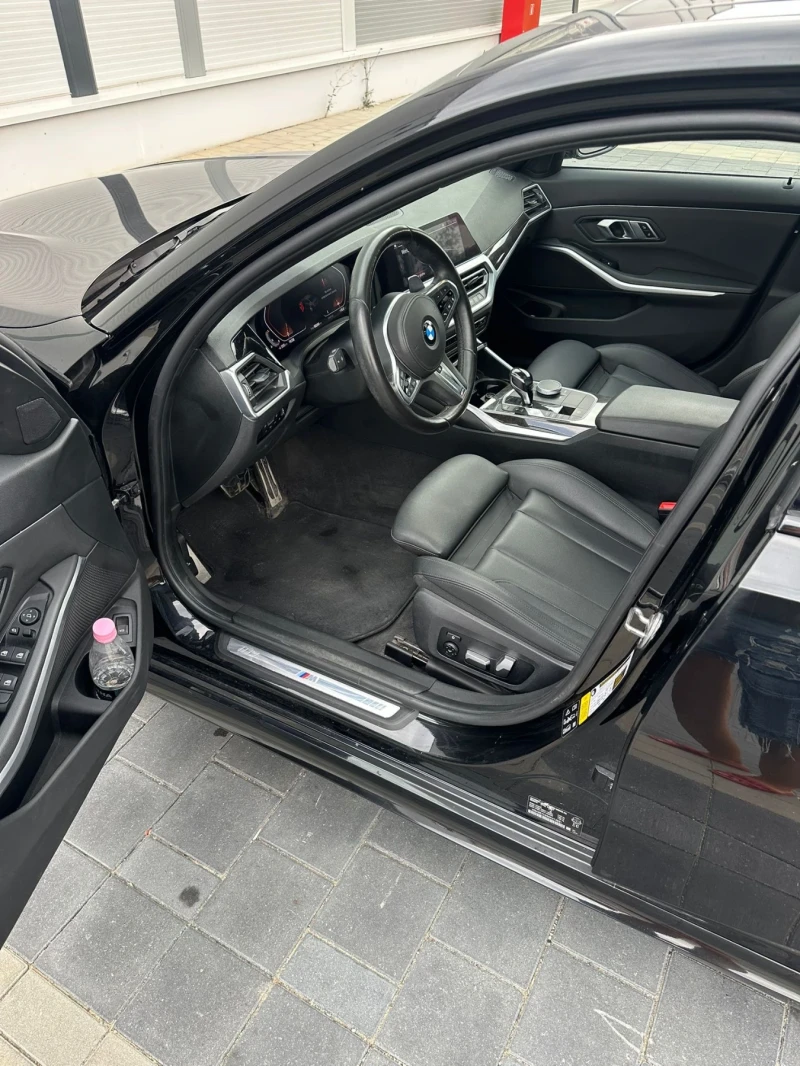 BMW 330 BMW 330i * xDrive * M-Pack, снимка 14 - Автомобили и джипове - 52537827