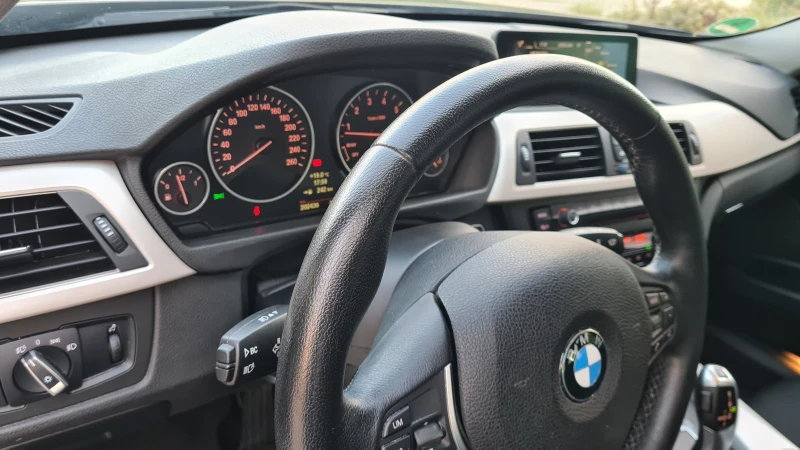 BMW 320 SWISS-X DRIVE, снимка 9 - Автомобили и джипове - 52012760