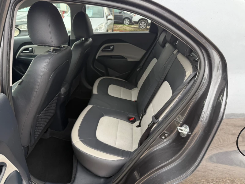 Kia Rio 1.4CRDi/Keyless Go/PDC/EURO6, снимка 8 - Автомобили и джипове - 52308473