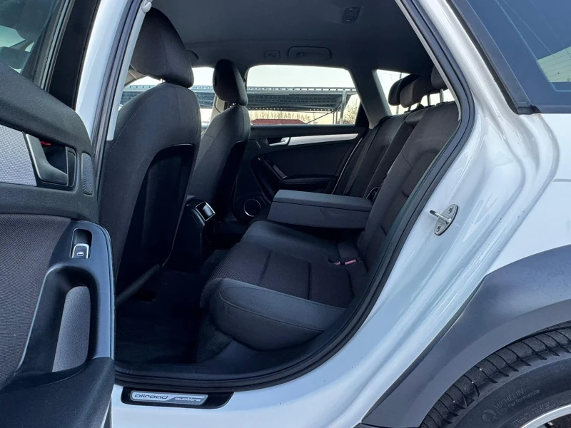 Audi A4 Allroad Топ състояние, снимка 9 - Автомобили и джипове - 52425469