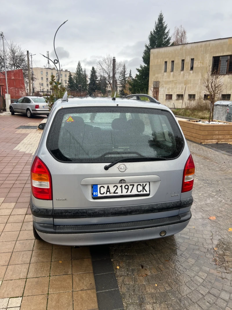 Opel Zafira, снимка 4 - Автомобили и джипове - 52465154