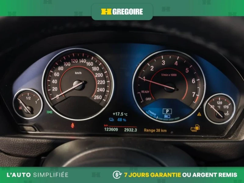 BMW 330 * 330e AUTO A/C CUIR TOIT NAV MAGS CAM RECUL BLUET, снимка 15 - Автомобили и джипове - 52868469