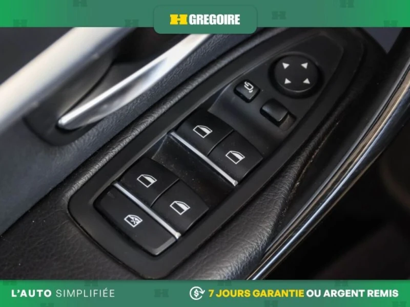 BMW 330 * 330e AUTO A/C CUIR TOIT NAV MAGS CAM RECUL BLUET, снимка 13 - Автомобили и джипове - 52868469