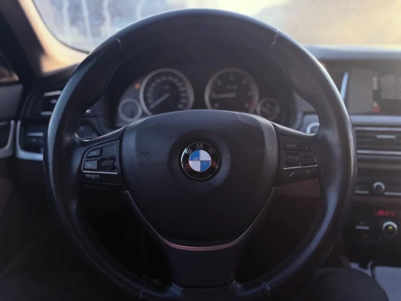 BMW 520, снимка 12 - Автомобили и джипове - 53569701