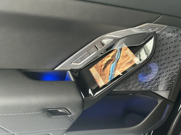 BMW 740 d xDrive = M-Sport = Shadow Line Гаранция, снимка 13 - Автомобили и джипове - 53261270