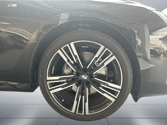 BMW 740 d xDrive = M-Sport = Shadow Line Гаранция - изображение 6