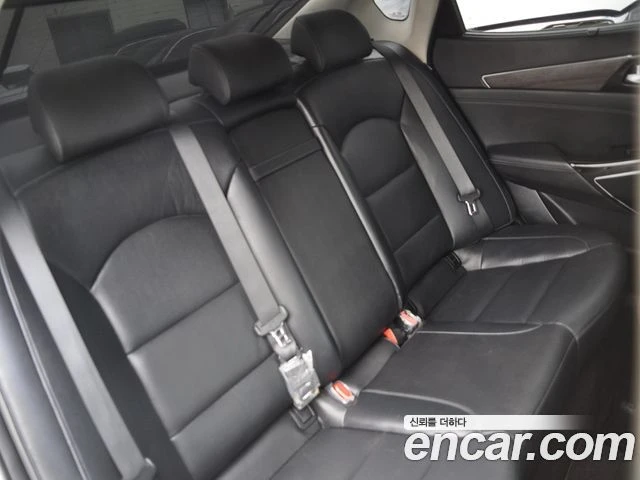 Kia K7, снимка 12 - Автомобили и джипове - 56062965