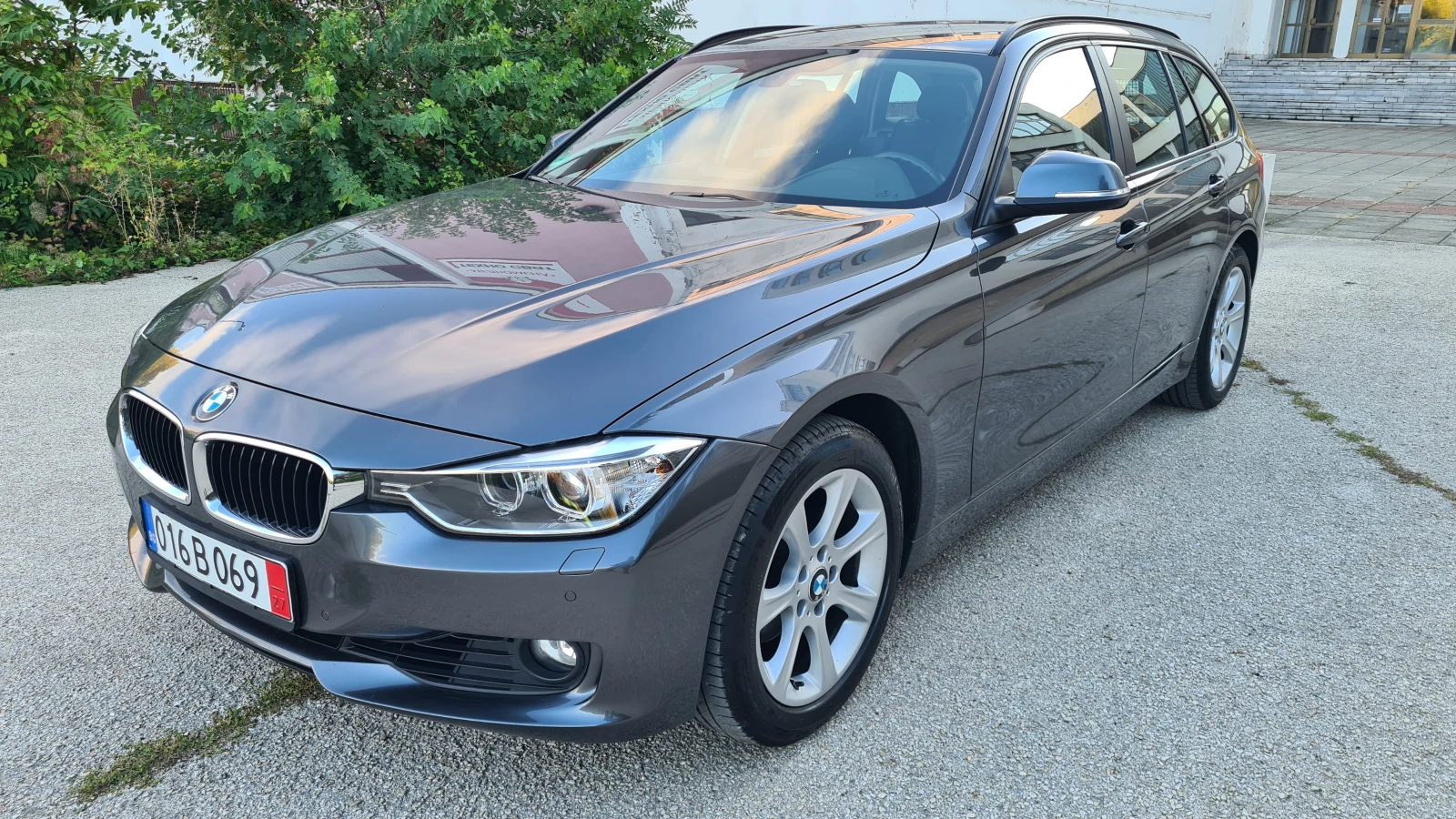 BMW 320 SWISS-X DRIVE, снимка 1