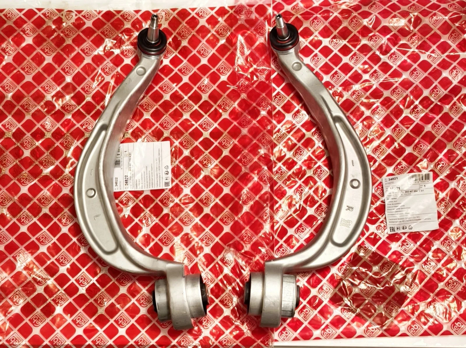 Audi A4 Носачи за АУДИ А4 Б8, снимка 1