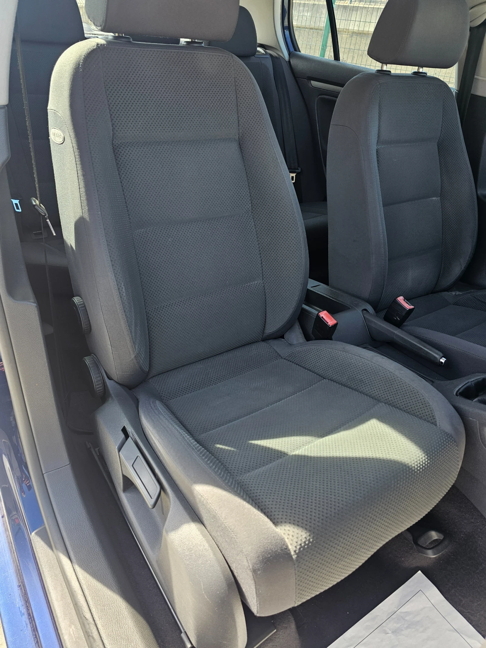 VW Golf 1.6бен.115к.с. | Mobile.bg — изображение 14
