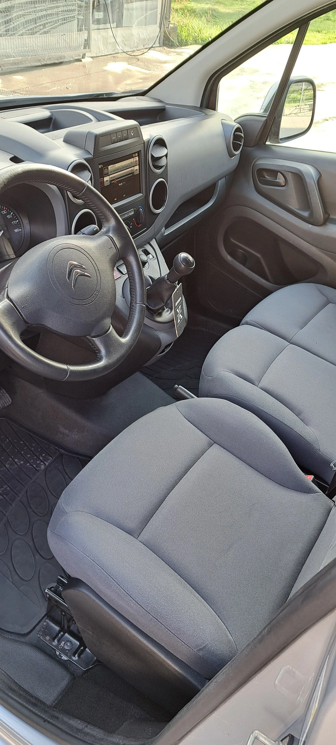 Citroen Berlingo 1.6 HDI - изображение 10