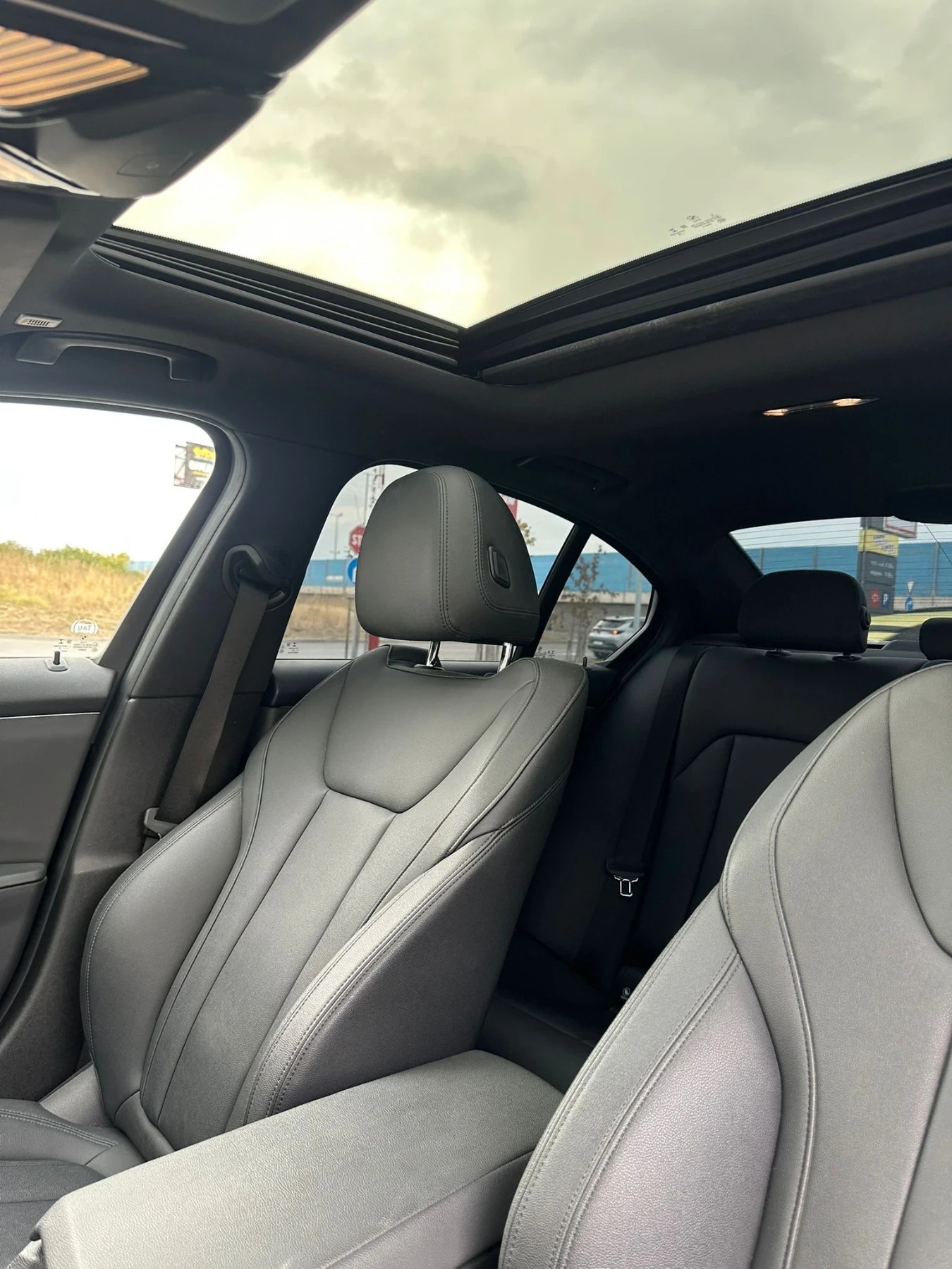 BMW 330 BMW 330i * xDrive * M-Pack | Mobile.bg   11