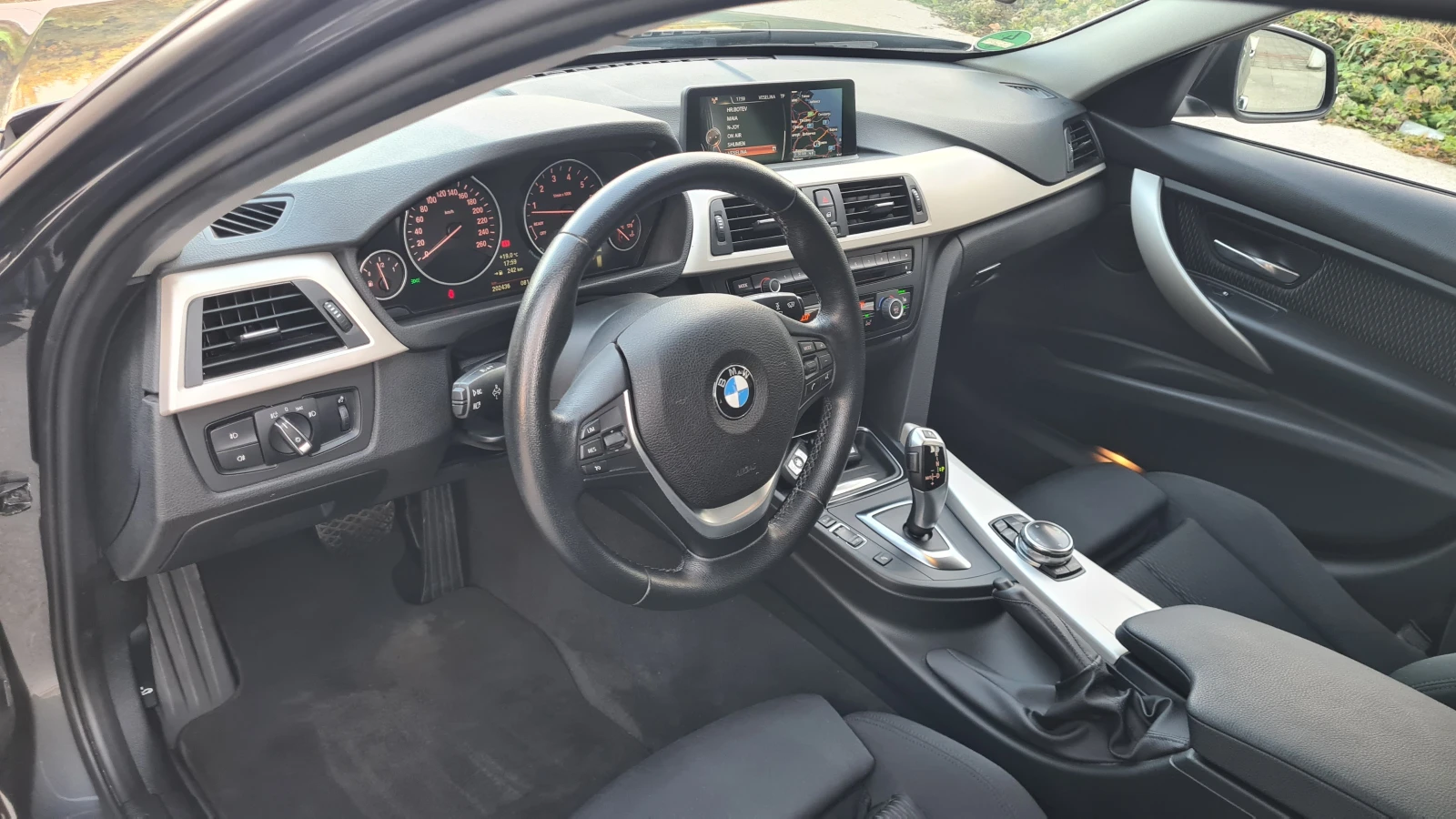BMW 320 SWISS-X DRIVE - изображение 8