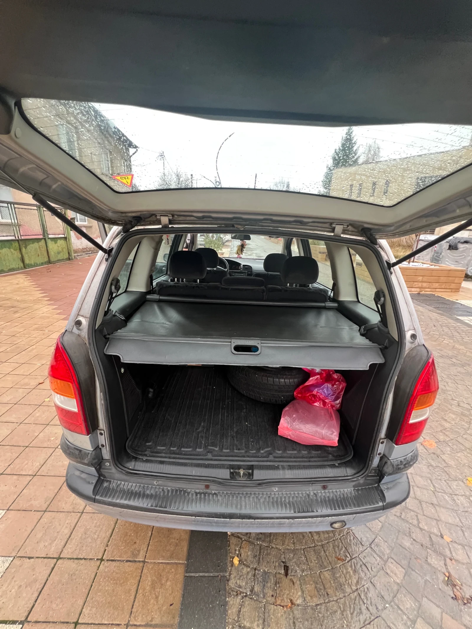 Opel Zafira  - изображение 8