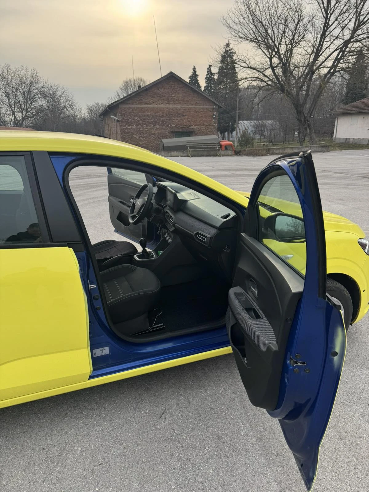 Dacia Sandero, снимка 5 - Автомобили и джипове - 53803921