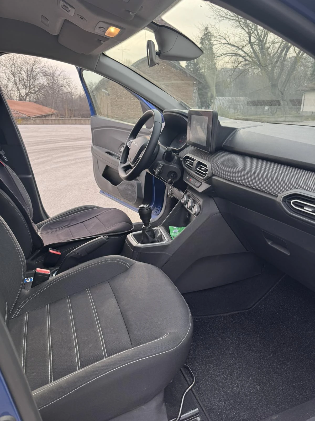 Dacia Sandero, снимка 4 - Автомобили и джипове - 53803921