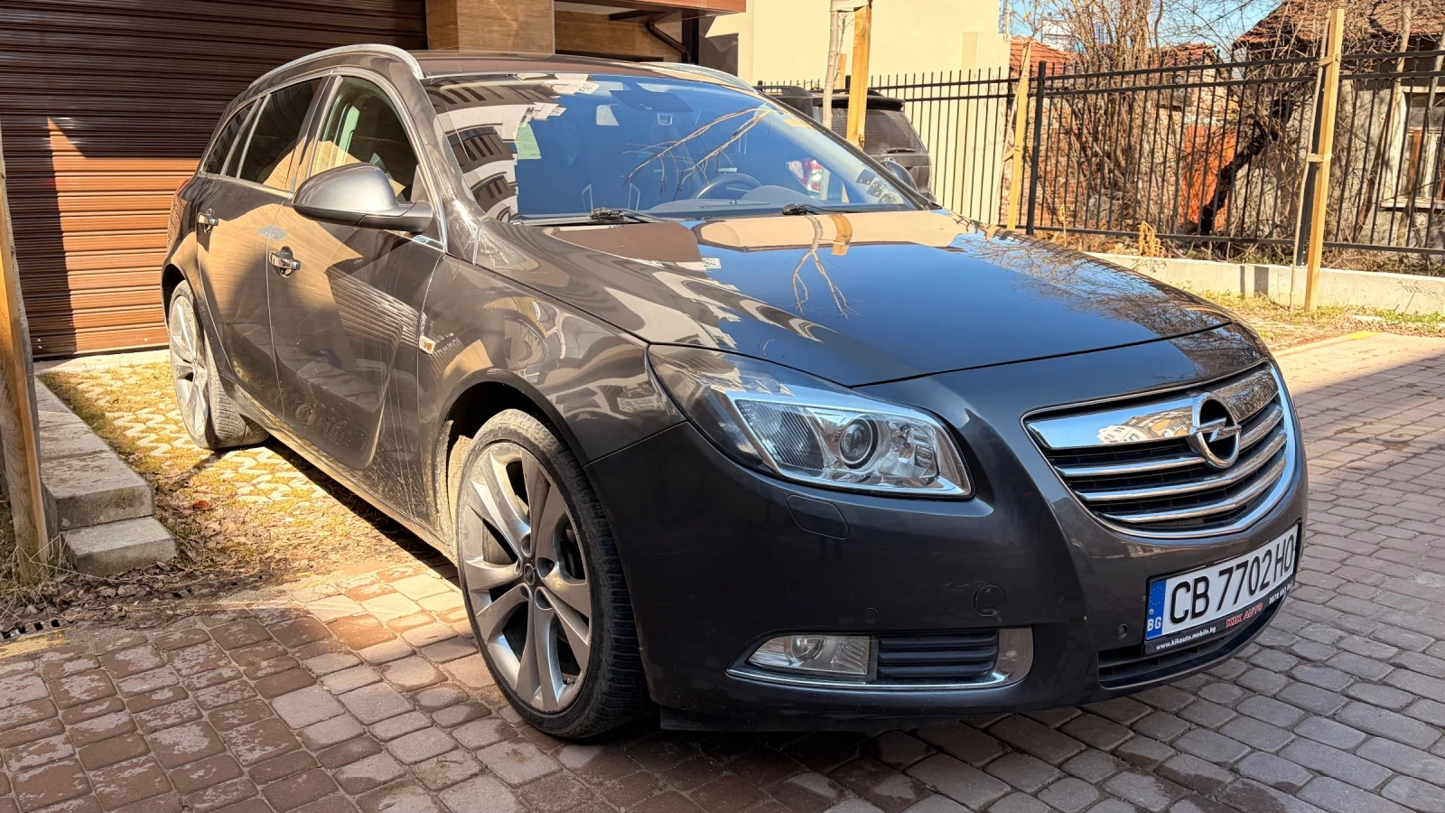 Opel Insignia 2.8T 4x4, снимка 2 - Автомобили и джипове - 54509754
