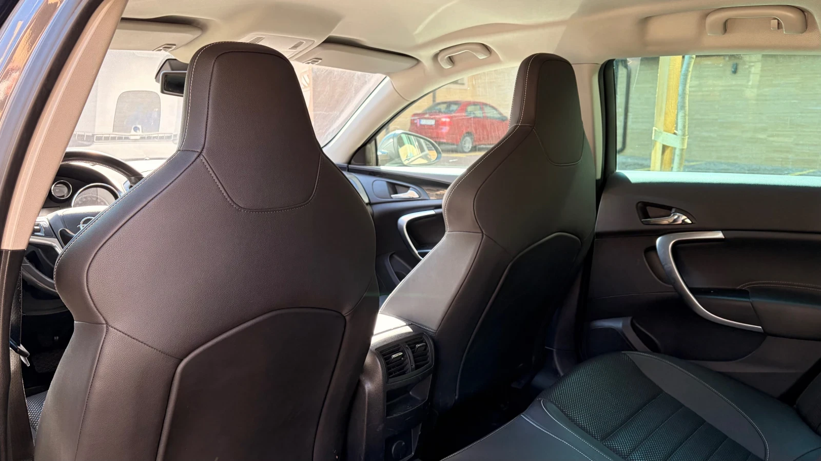 Opel Insignia 2.8T 4x4, снимка 5 - Автомобили и джипове - 54509754