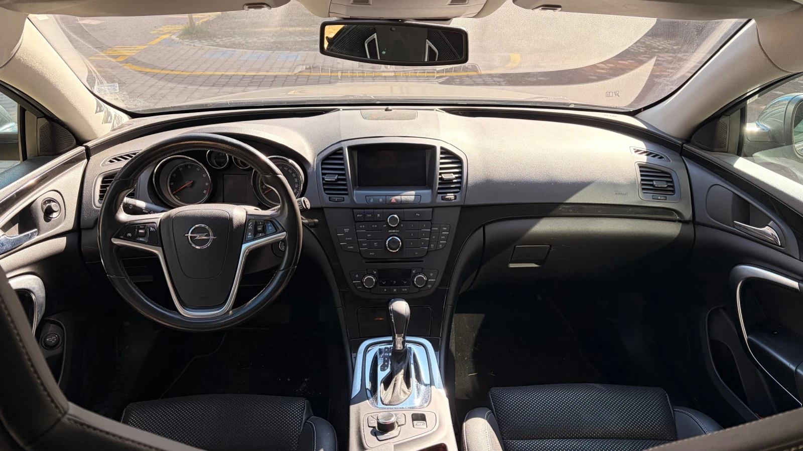 Opel Insignia 2.8T 4x4, снимка 8 - Автомобили и джипове - 54509754