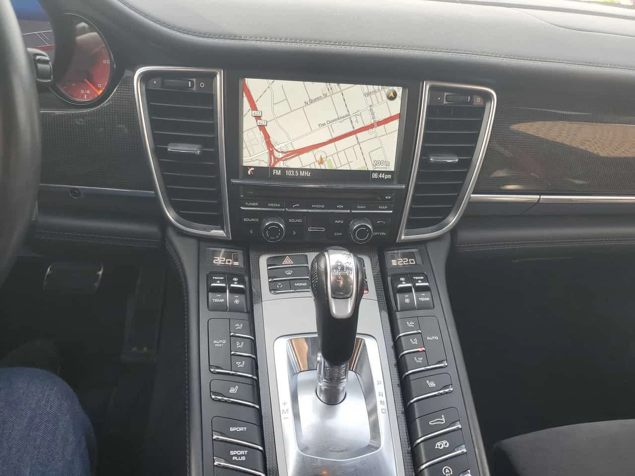 Porsche Panamera * GTS * CARFAX * ЦЕНА ДО БГ, снимка 9 - Автомобили и джипове - 54681319