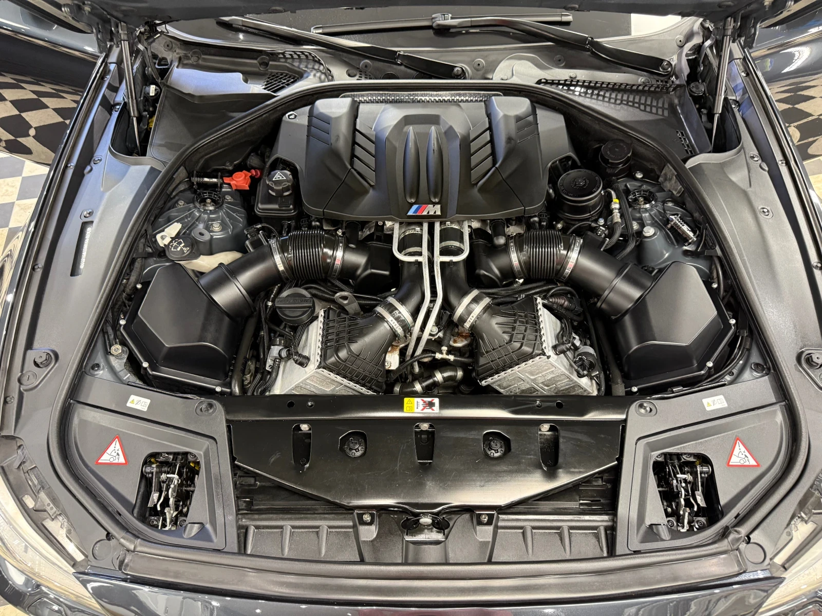 BMW M5, снимка 13 - Автомобили и джипове - 55565738