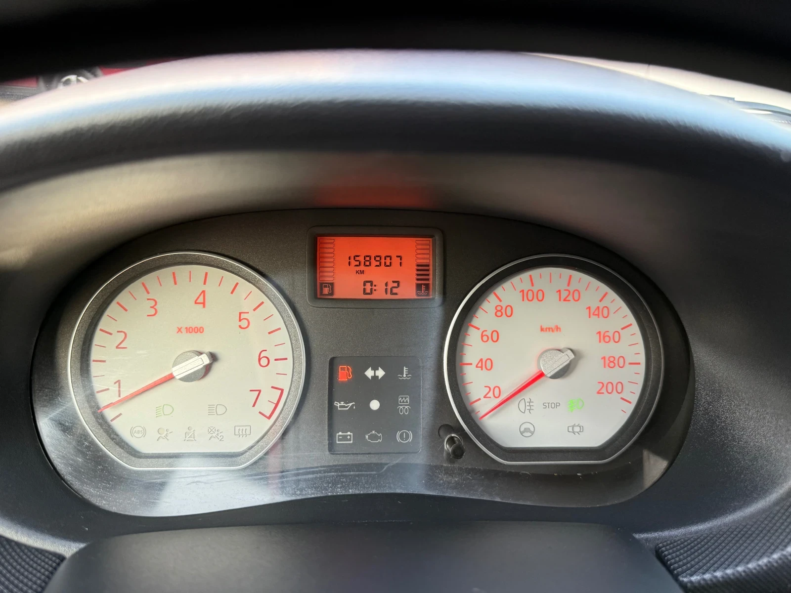 Dacia Logan 1.6MPI ЛИЗИНГ, снимка 15 - Автомобили и джипове - 55644085
