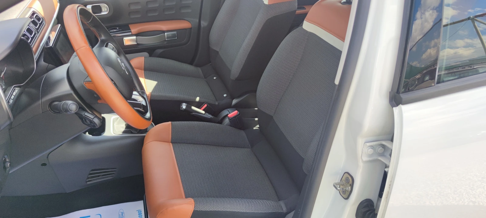 Citroen C3 1.2i, снимка 13 - Автомобили и джипове - 55746857