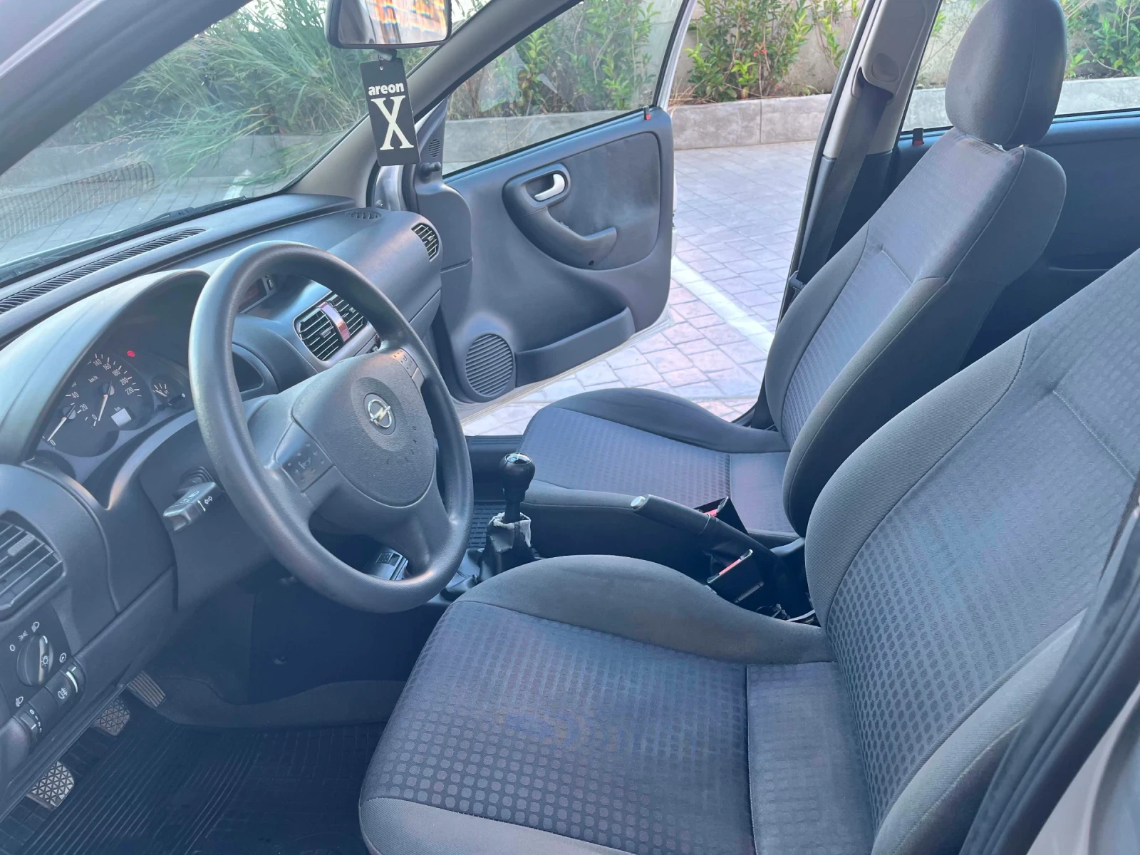 Opel Corsa 1.2i бензин, снимка 7 - Автомобили и джипове - 55864462