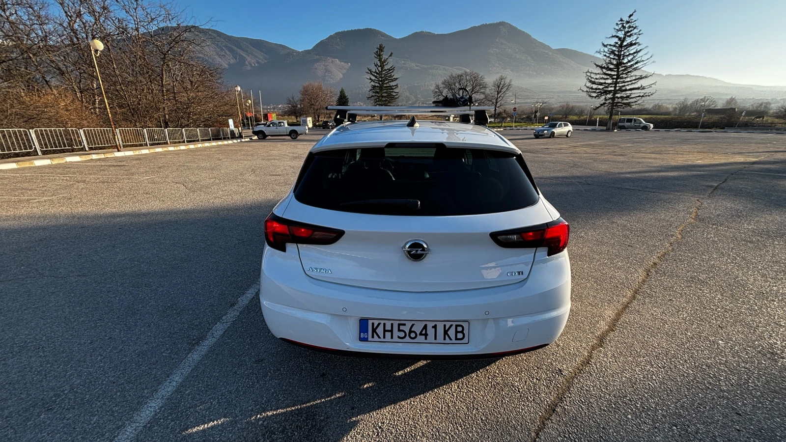 Opel Astra, снимка 7 - Автомобили и джипове - 56193870