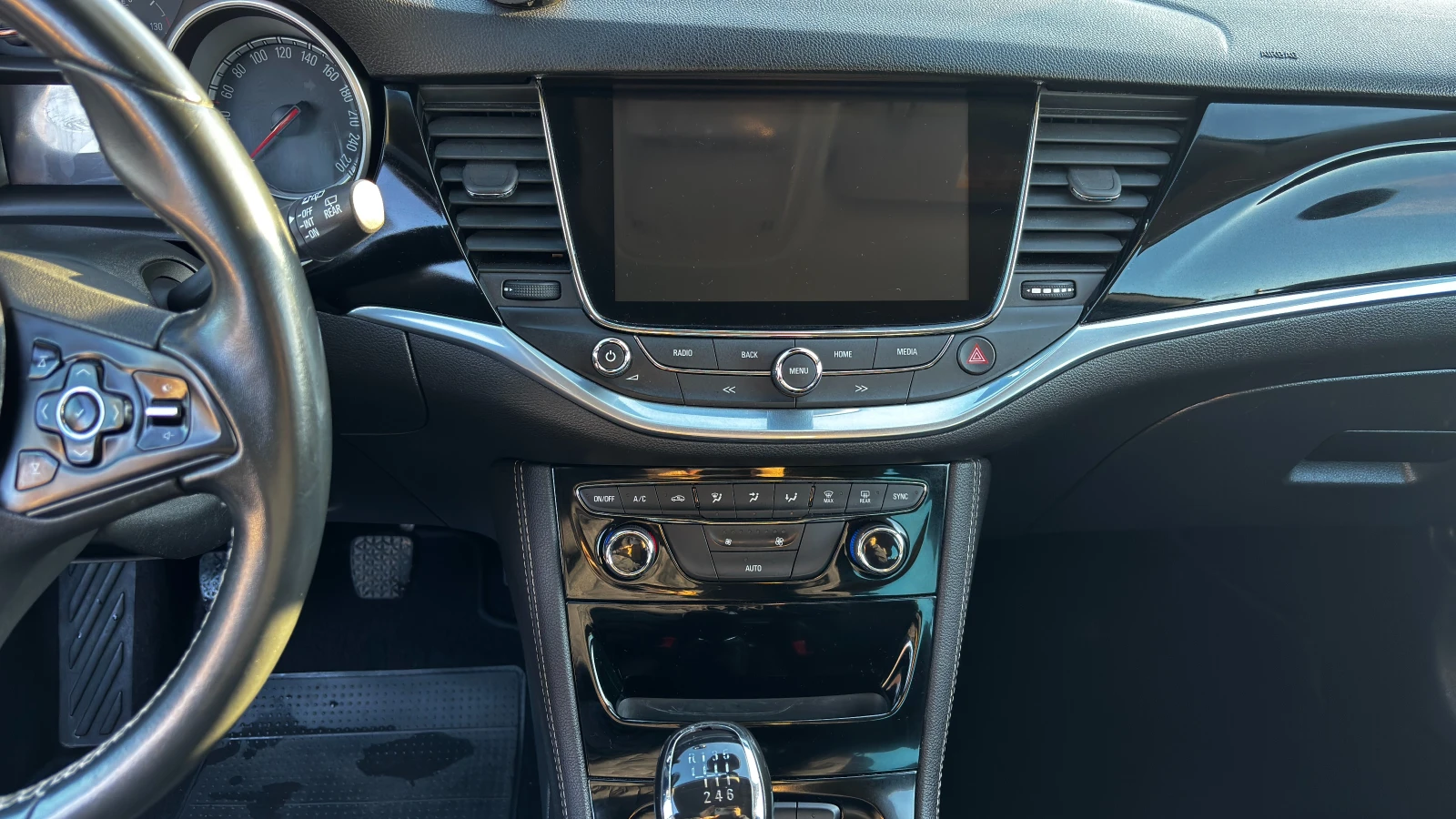 Opel Astra, снимка 11 - Автомобили и джипове - 56193870
