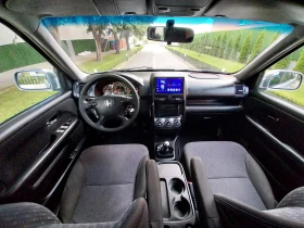 Honda Cr-v 2.0i -VTEC * НАВИ* 4X4- * ТЕГЛИЧ * ФЕЙСЛИФТ , снимка 15
