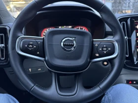 Volvo XC40 Momentum, снимка 16