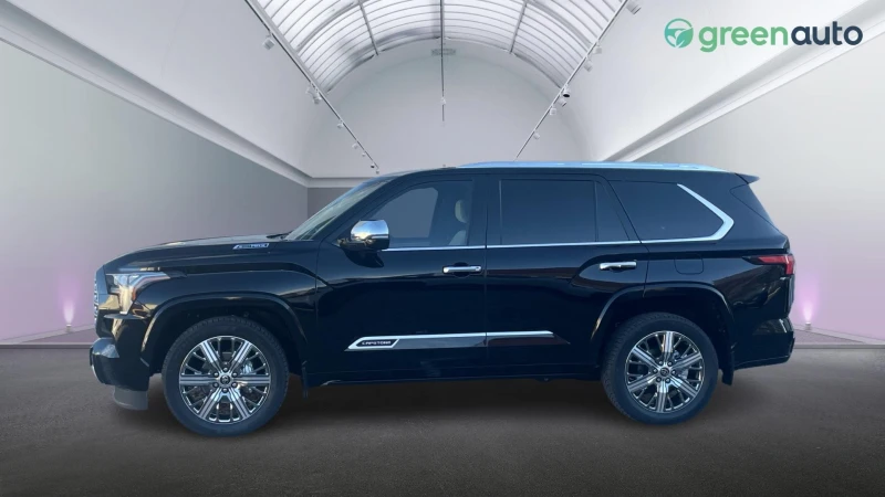 Toyota Sequoia 7 места, Наличен!, снимка 3 - Автомобили и джипове - 49284211