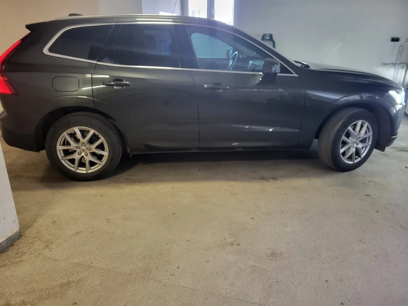 Volvo XC60 D4, снимка 2 - Автомобили и джипове - 47242039