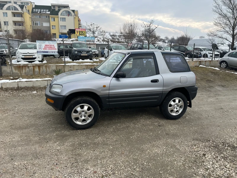 Toyota Rav4 2.0бензин, снимка 3 - Автомобили и джипове - 48765507