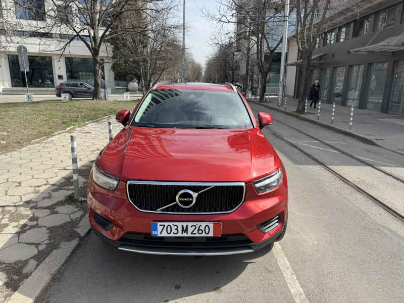 Volvo XC40 Momentum, снимка 3 - Автомобили и джипове - 49550791