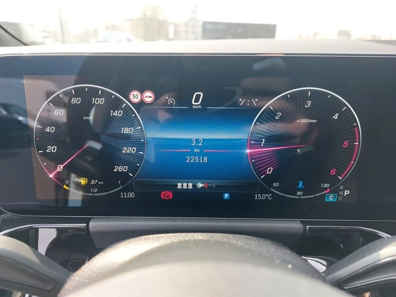 Mercedes-Benz GLA 200 AMG Line Автоматик Навигация , снимка 4 - Автомобили и джипове - 56068605