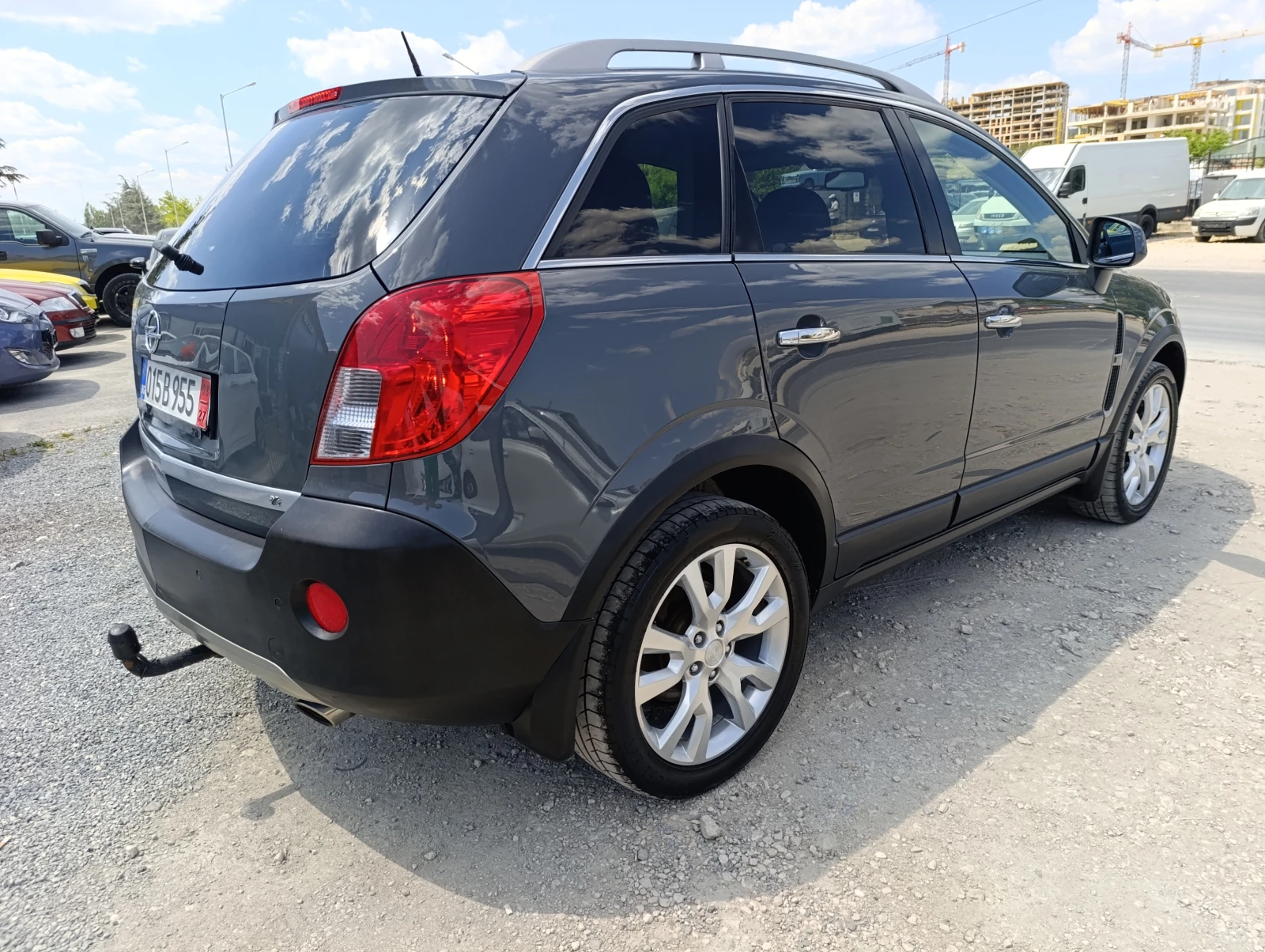 Opel Antara 2.2 TURBO D.4x4 - изображение 8