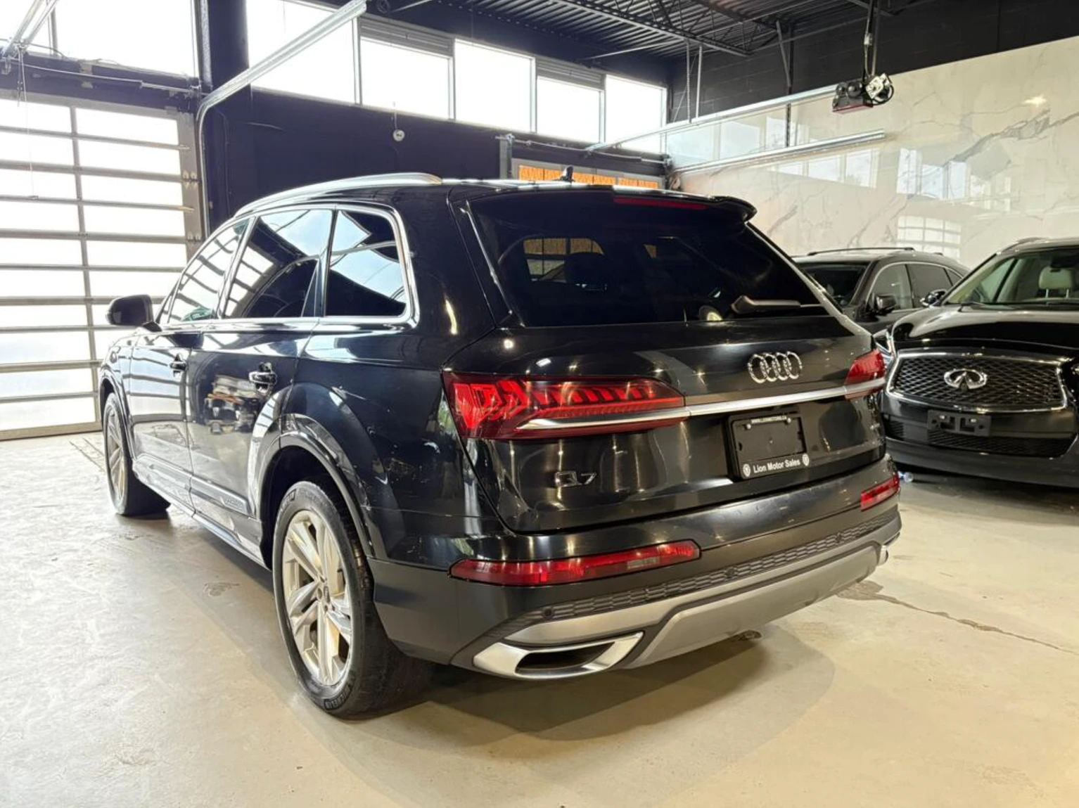 Audi Q7 2021 Audi Q7 Komfort 55 TFSI  - изображение 4