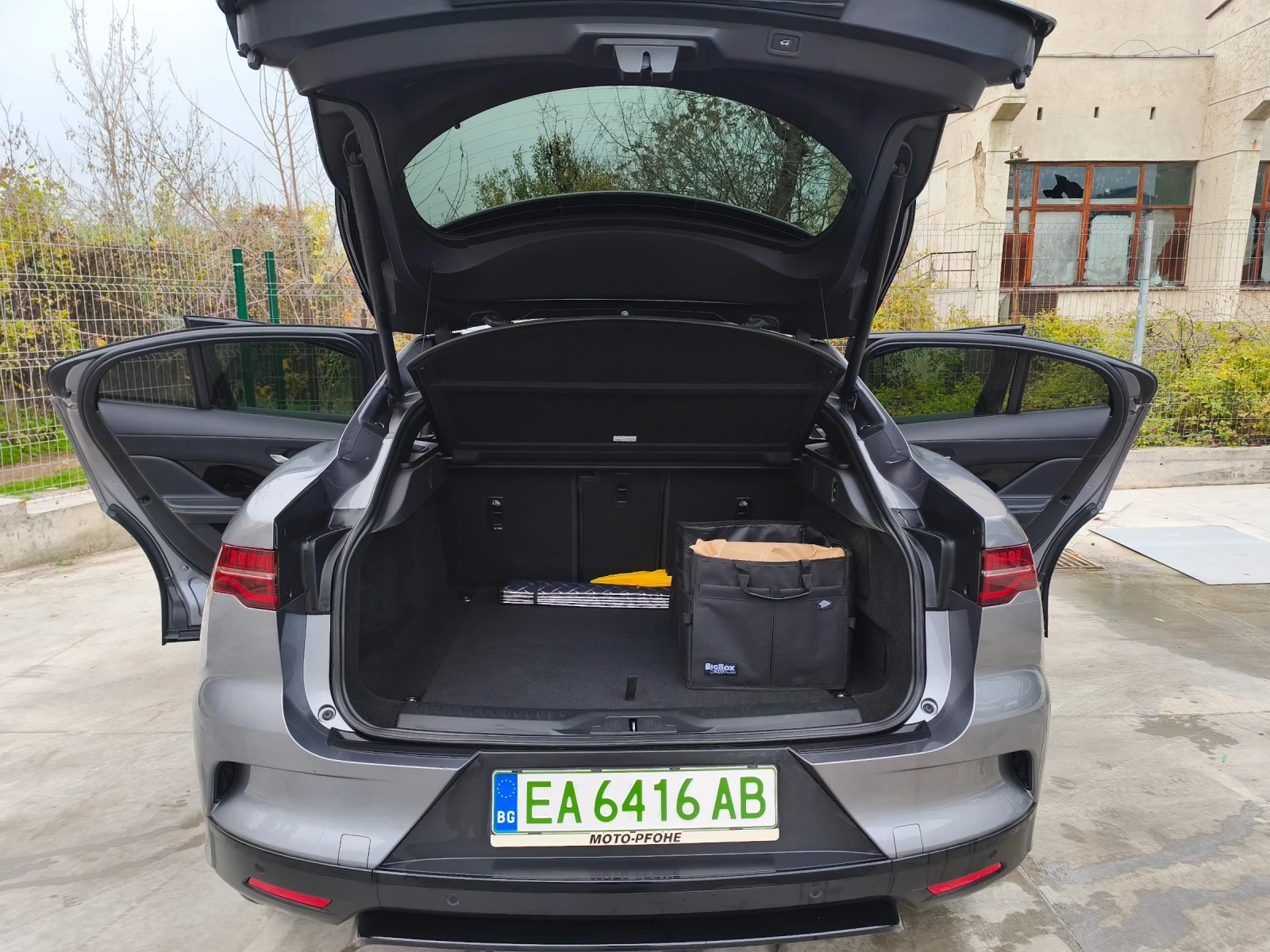 Jaguar I-Pace 90kWh, снимка 14 - Автомобили и джипове - 54715359