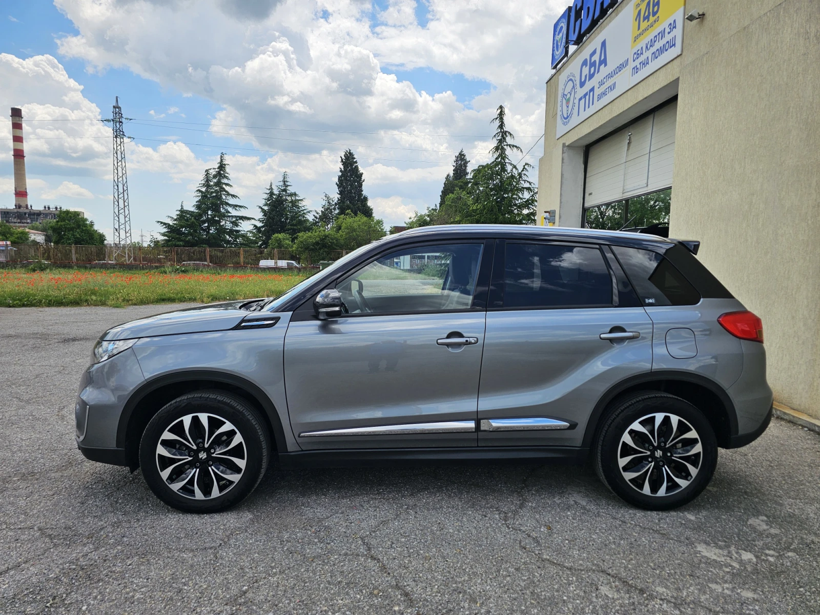Suzuki Vitara 1.6i 4x4 AllGrip FULL OPTIONAL, снимка 4 - Автомобили и джипове - 54738744