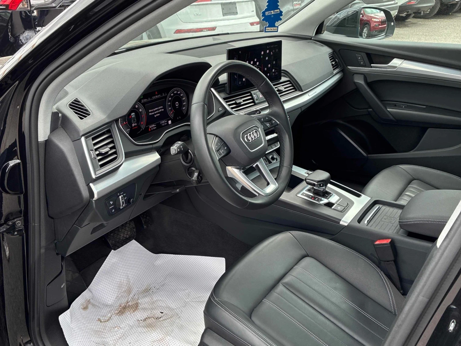 Audi Q5 Progressiv pack / CARFAX, снимка 6 - Автомобили и джипове - 54882293