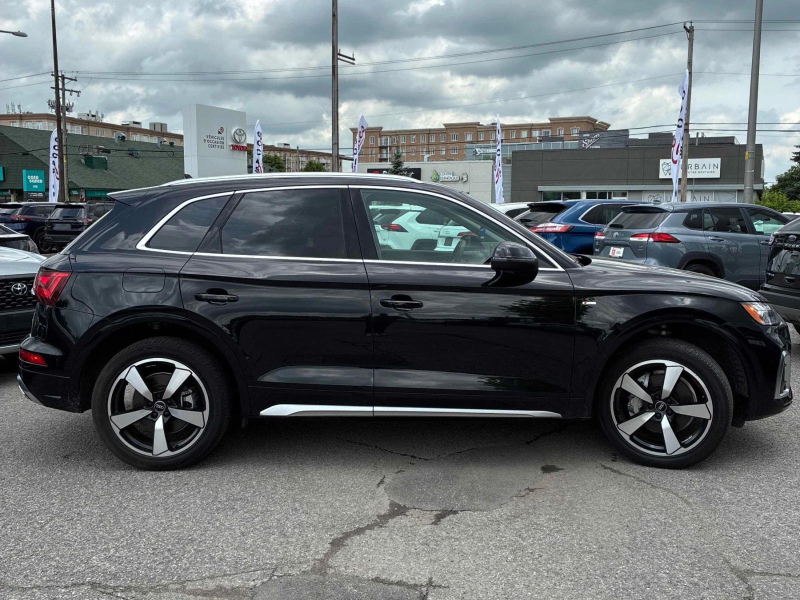 Audi Q5 Progressiv pack / CARFAX, снимка 3 - Автомобили и джипове - 54882293