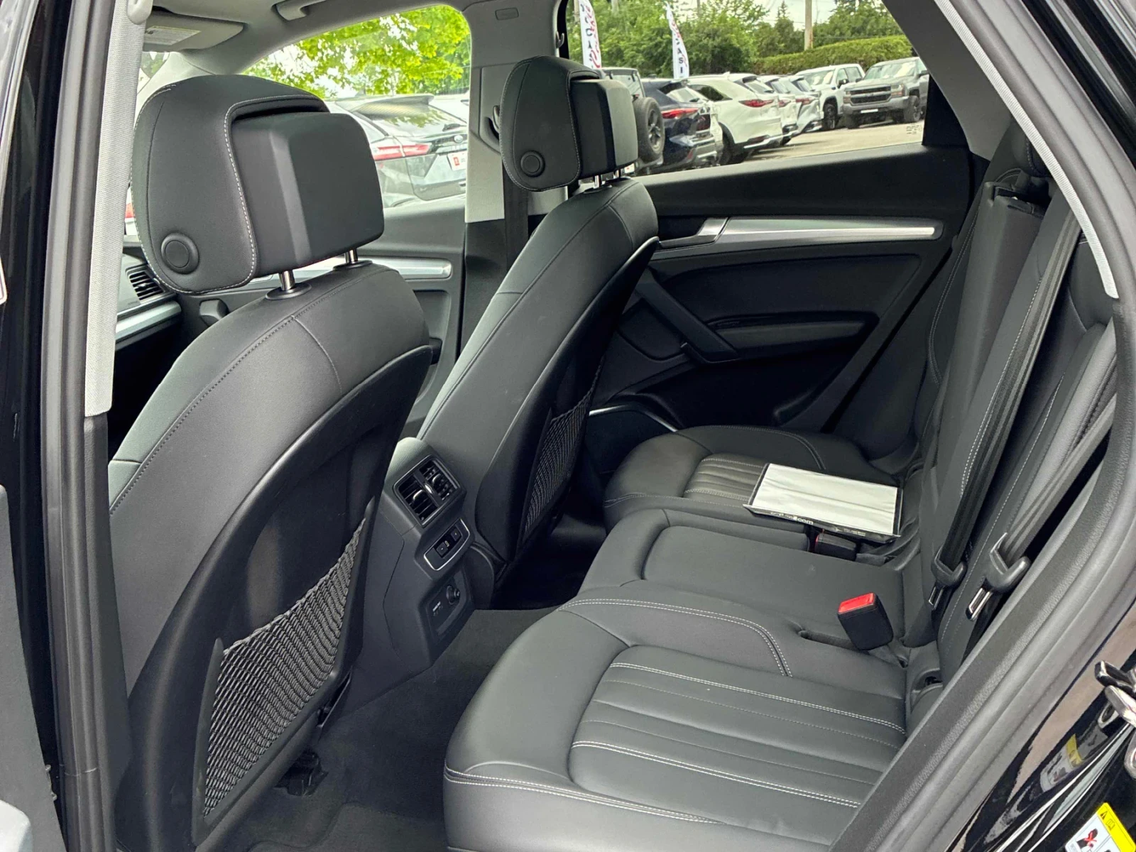 Audi Q5 Progressiv pack / CARFAX, снимка 9 - Автомобили и джипове - 54882293